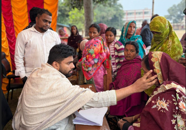 এনসিপি’র উদ্যোগে পার্বতীপুরে ফ্রি মেডিকেল ক্যাম্পে চিকিৎসা সেবা