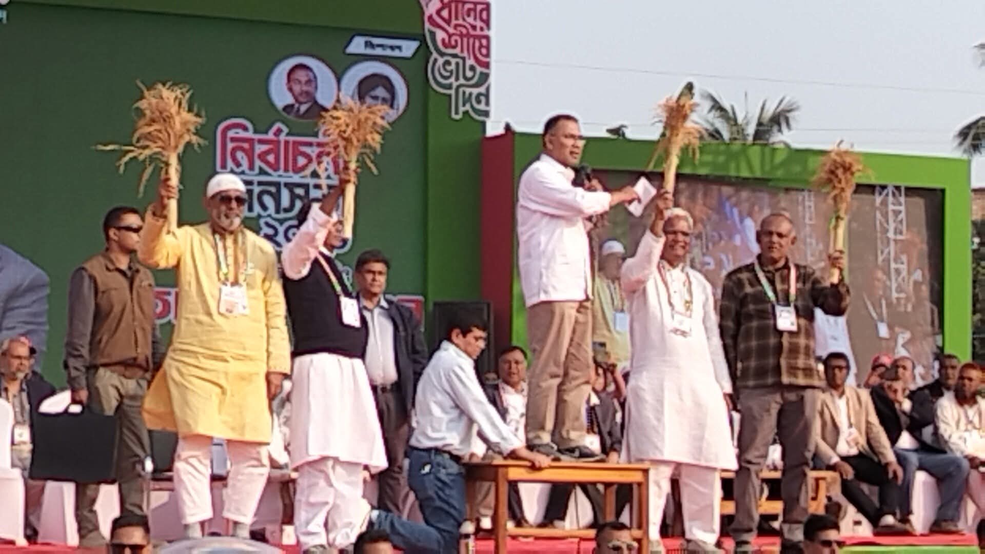 লক্ষ্য শুধু নির্বাচন নয়, মূল লক্ষ্য দেশ পুনর্গঠন : বিরামপুরে তারেক রহমান