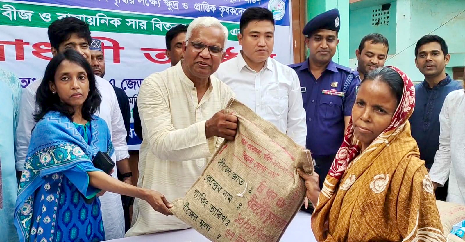 দেশের কৃষি খাতকে এগিয়ে নিতে নিরলস ভাবে কাজ করছে সরকার : ডা. জাহিদ হোসেন