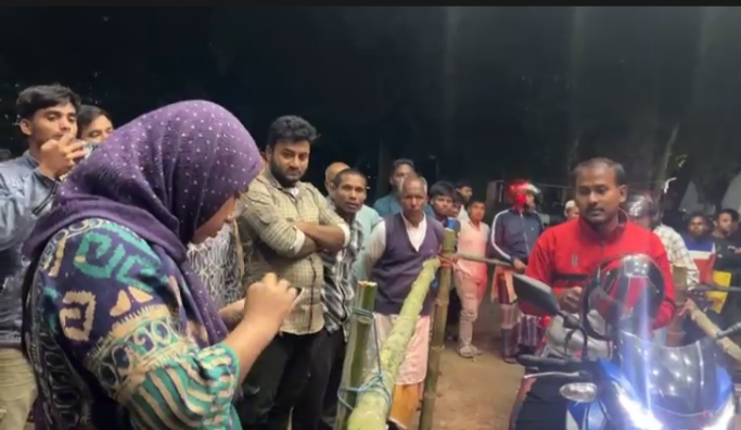 চিরিরবন্দরে জ্বালানি তেলের অপব্যবহার রোধে প্রশাসনের কঠোর অবস্থান, ভ্রাম্যমাণ আদালতে জরিমানা ৪৩ হাজার