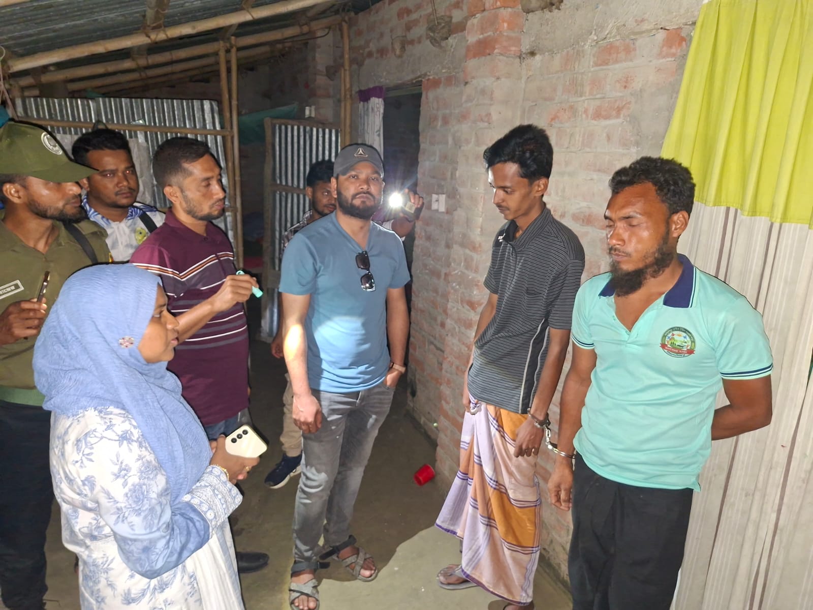 চিরিরবন্দরে ২ মাদকসেবির ভ্রাম্যমান আদালতে জেল ও জরিমানা‌