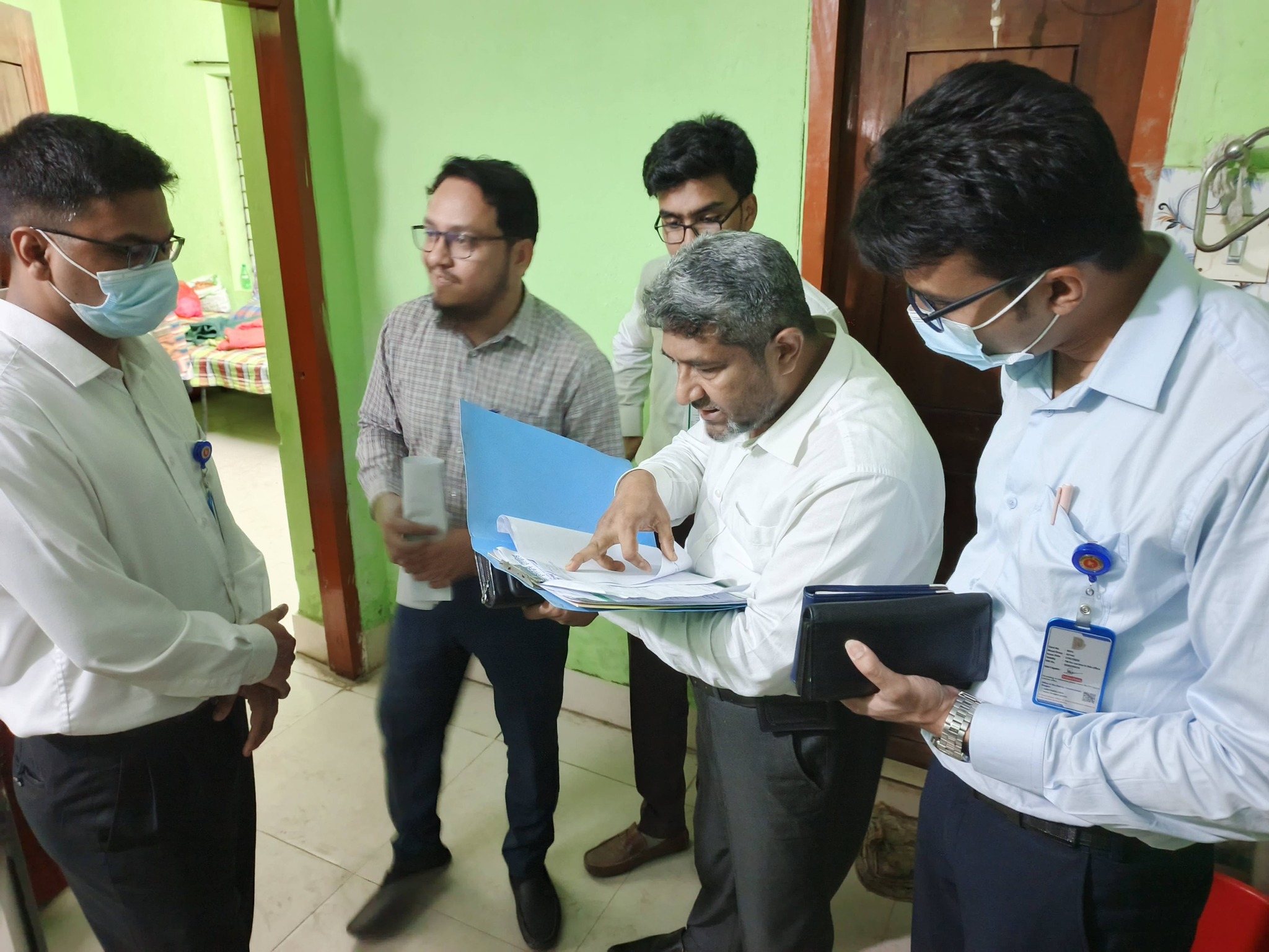 দিনাজপুরে অবৈধ ক্লিনিক-ডায়াগনস্টিক সেন্টারে অভিযান, ৩০ হাজার টাকা জরিমানা