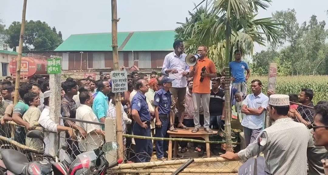 পঞ্চগড়ের দেবীগঞ্জে পাম্পে কর্তব্যরত ইউএনও'র উপর হামলার ঘটনায় ৩০০ জনের বিরুদ্ধে মামলা