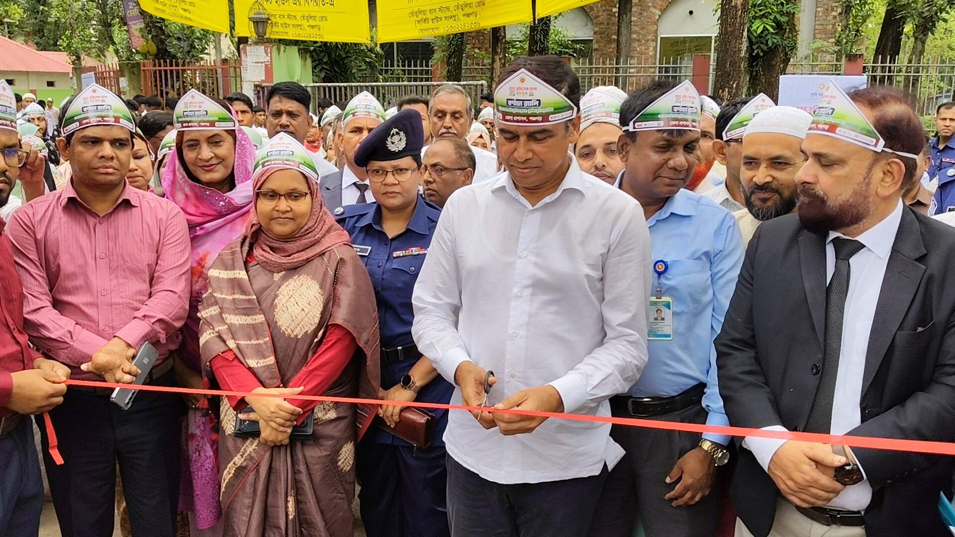 “ভূমি দখলে ব্যক্তি লাভবান, ক্ষতিগ্রস্ত হয় জনগণ” পঞ্চগড়ে ৩দিন ব্যাপি ভূমি সেবা মেলার উদ্বোধন করলেন পানিসম্পদ প্রতিমন্ত্রী