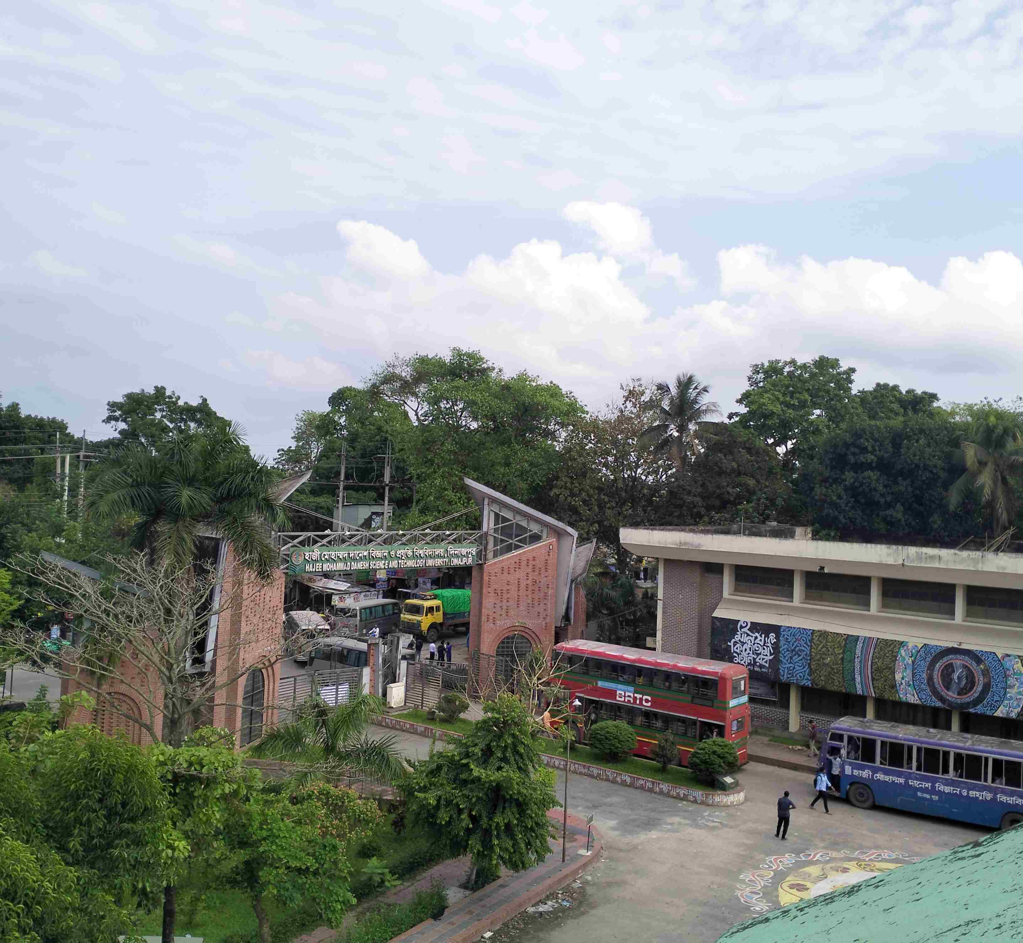 হাবিপ্রবিতে অসামাজিক কর্মকাণ্ডের অভিযোগে ৪ শিক্ষার্থী বহিষ্কার