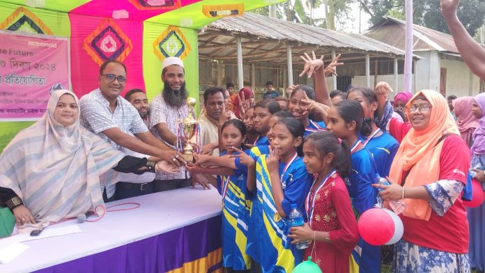 ফুলবাড়ীতে আন্তর্জাতিক কন্যা শিশু দিবস উপলক্ষে বালিকাদের ফুটবল প্রতিযোগিতা